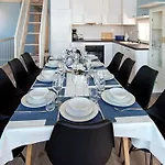 5 Star Holiday Home In Brattvag *