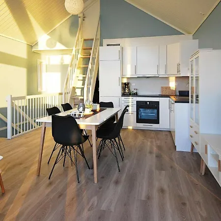 10 Person In Brattv G Holiday home *