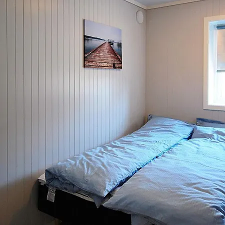 Dom wakacyjny 5 Star In Brattvåg